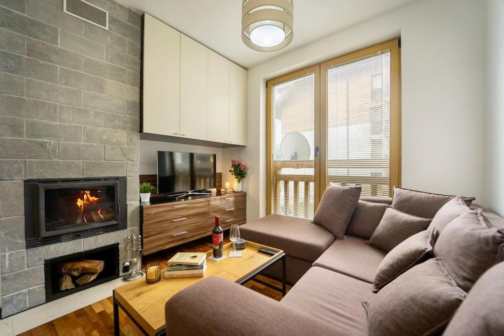 Secluded Mountain Cozy Studio With Fireplace Banszko Kültér fotó